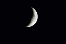 moon-crescent-sky